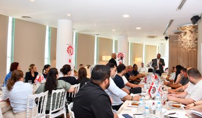Kamu-İş’in düzenlediği, “Toplu İş Sözleşmesi Yasası ve Uygulamaları” panelinin ikincisi yapıldı