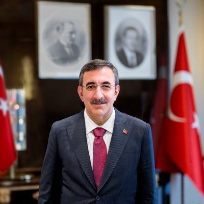 Türkiye Cumhurbaşkanı Yardımcısı Yılmaz, CONIFA Şampiyonu KKTC’yi tebrik etti