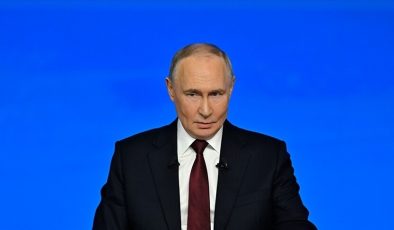 Putin, yurt dışında Rusya’ya karşı eylemde bulunan Rusların mal varlıklarına el konulmasını onayladı