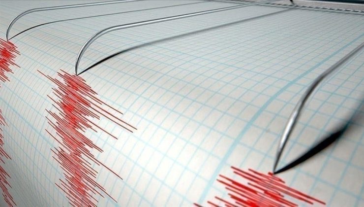 Endonezya’da 6,7 büyüklüğünde deprem