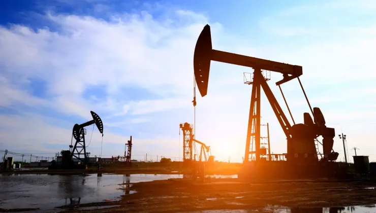 Brent petrolün varili 77,31 dolardan işlem görüyor