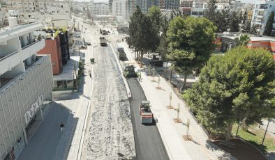 Salamis Yolunda asfaltlama başladı