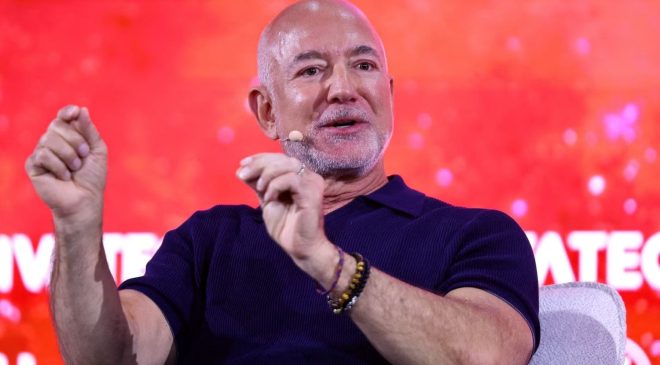 ABD’li milyarder Bezos, yapay zekanın işsizliğe değil iş gücü açığına yol açacağı görüşünde