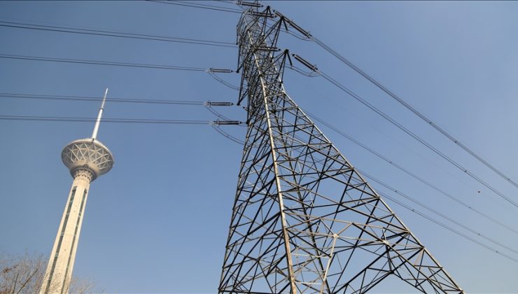 Tahran’da tasarruf kararına uymayan 30 kamu idaresinin elektriği kesildi
