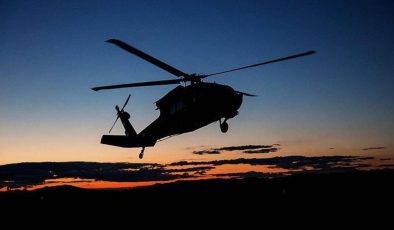 ABD’de Sahil Güvenlik helikopteri, Alaska’da eğitim uçuşu sırasında düştü