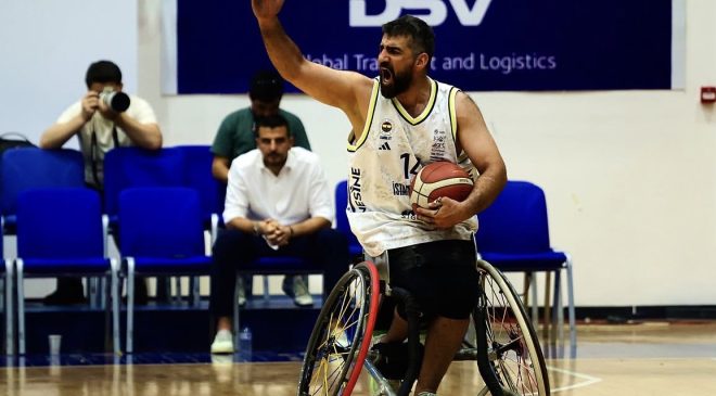 Fenerbahçeliler Derneği’nden özel sporcu sandalyesi katkısı