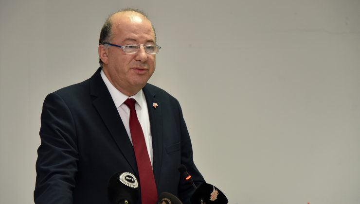 Dinçyürek: “Nalbantoğlu Devlet Hastanesi’nde ilk kez akciğer kanseri ameliyatları robotik cerrahi yöntemiyle yapıldı”