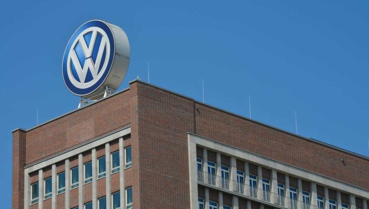 Alman hükümeti Volkswagen’in fabrika kapatma planlarını engellemeyi hedefliyor