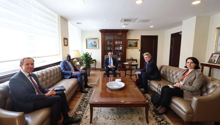 Türkiye Dışişleri Bakan Yardımcısı Bozay, Khassim Diagne ile görüştü