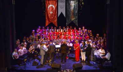 DAB Altın Kalpler Korosu, “2. Bursa Korolar Festivali”nde sahne aldı