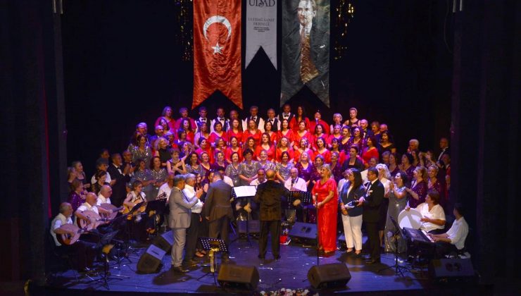 DAB Altın Kalpler Korosu, “2. Bursa Korolar Festivali”nde sahne aldı