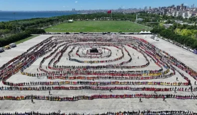 5 bin kişilik rekor Yunanistan’ı çileden çıkardı!