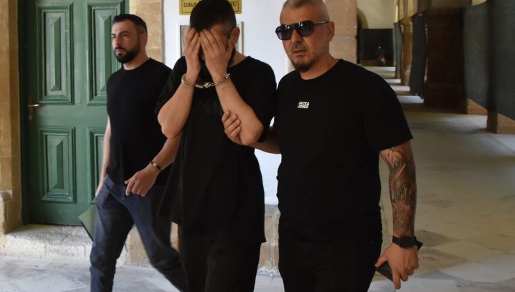 Ercan Havalimanı’nda uyuşturucu maddeyle tutuklanan N.E yeniden mahkemeye çıkarıldı.