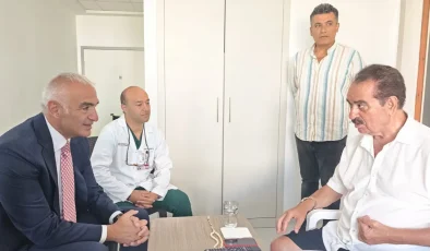 Bakan Ersoy’dan İbrahim Tatlıses’e geçmiş olsun ziyareti