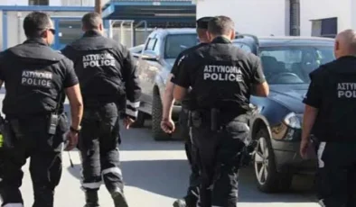 Hamas üyesi oldukları gerekçesiyle tutuklananlardan birinin oğlu Rum polisinde görev yapıyor