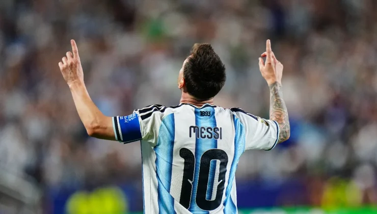 Hat-trick yaptı ama ne yazar… Yakıştı mı Messi!