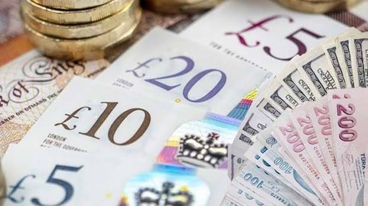 Sterlin 61,30 TL, euro 53,20 TL, dolar 46,55 TL’den işlem görüyor