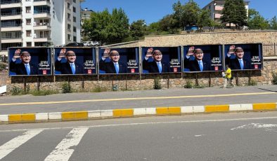 Kılıçdaroğlu’nun afişleri, memleketi Tunceli’de bilboardlara asıldı