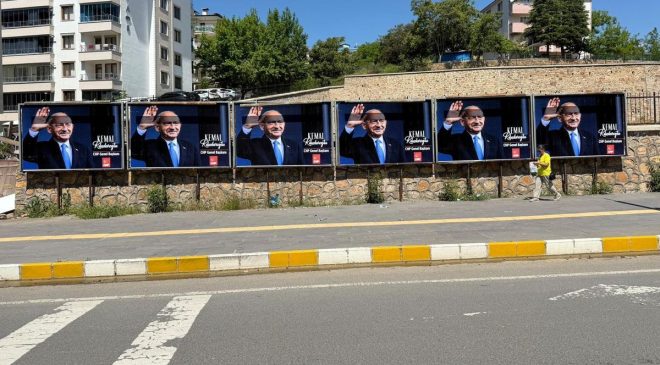 Kılıçdaroğlu’nun afişleri, memleketi Tunceli’de bilboardlara asıldı