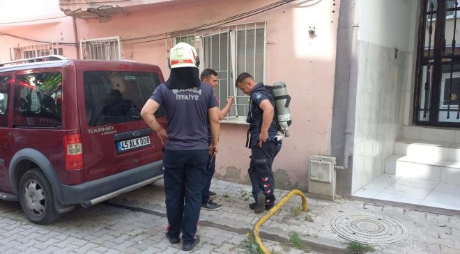 Ünlü modacı kötü koku üzerine girilen evinde ölü bulundu