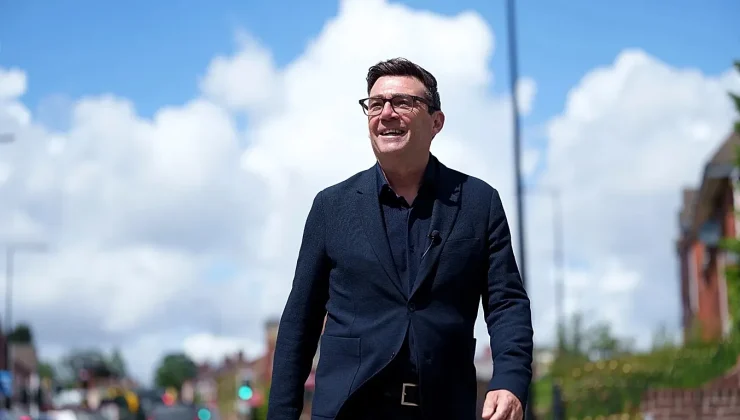 Andy Burnham set to become Labour leader before taking over as UK PM
