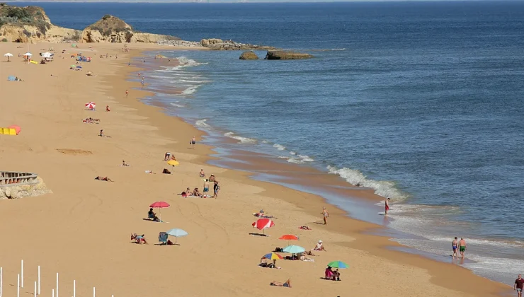 Sea off Faro warms to 26.1 ºC during two marine heatwaves