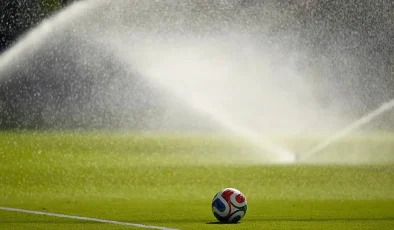 Retired footballers show higher rates of depression and anxiety, study finds