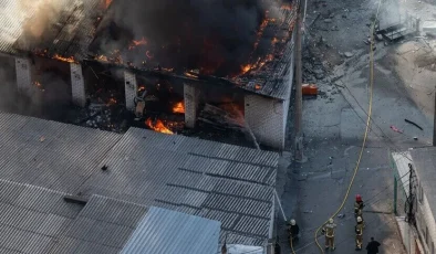 Kiev Belediye Başkanı Kliçko, kentin hava saldırısı altında olduğunu açıkladı