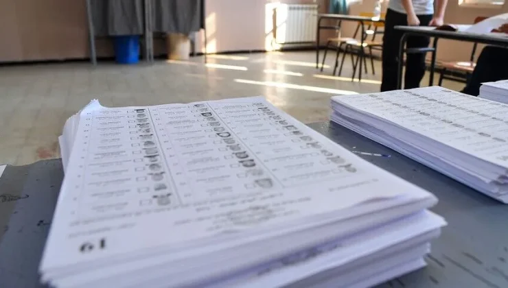 Cezayir’deki parlamento seçimlerinde katılım yüzde 20,79’da kaldı
