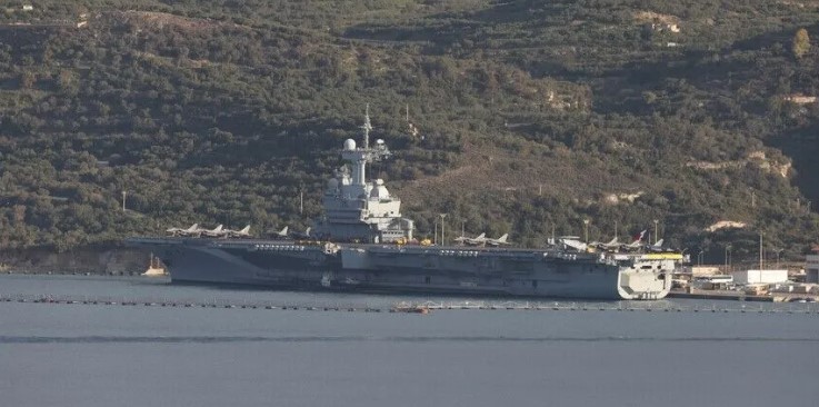 Orta Doğu’ya gönderilen Charles de Gaulle gemisi Fransa’daki limanına dönüyor