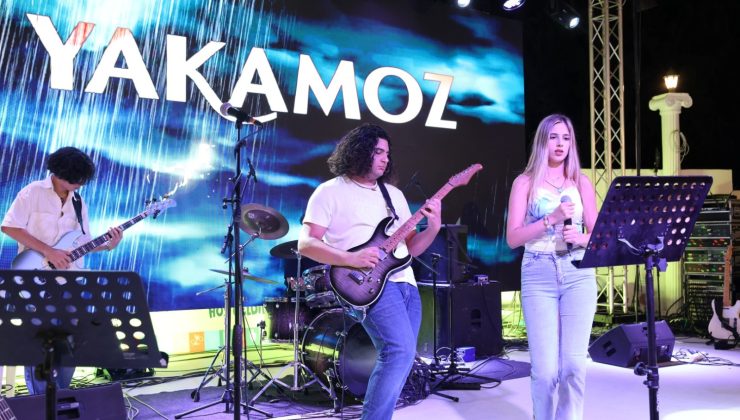 54. Geleneksel İskele Festivali’nde Yakamoz ve Grup Reva sahne aldı