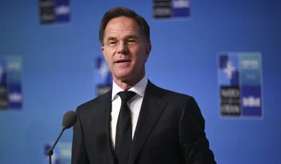 Rutte, Trump’ın İttifak’ın savunma harcamalarını artırmasındaki rolünü övdü