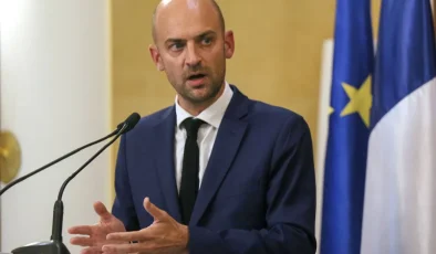 Fransa, Polonya ile egemen Avrupa inşasını sürdüreceğini bildirdi