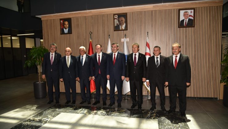 Yılmaz, Güzelyurt Belediyesi yeni merkez binasını ziyaret etti