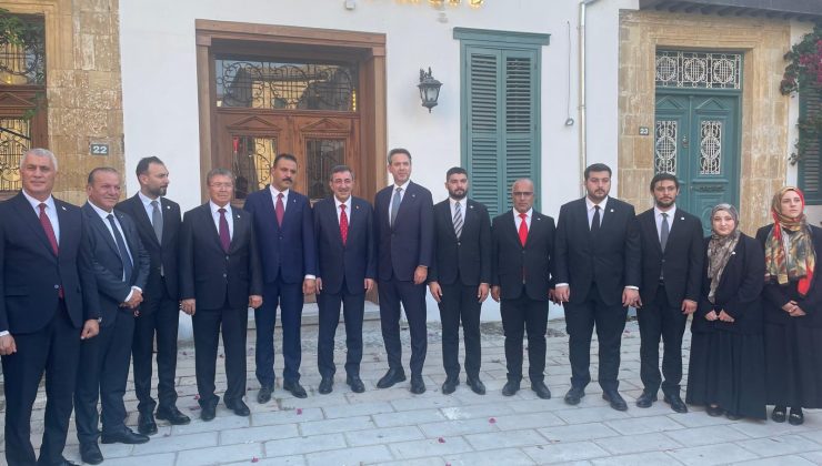 Yılmaz, KKTC AK Parti Temsilcilik binasını ziyaret etti
