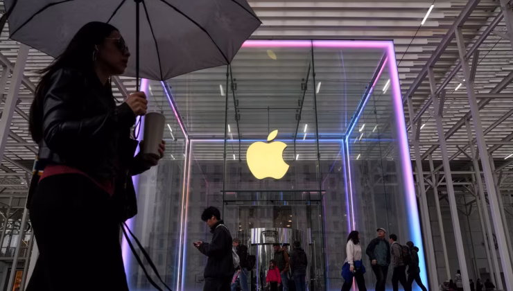 Apple “Ticari sırlarını çaldığı” iddiasıyla iki eski çalışanı ve OpenAI’a dava açtı