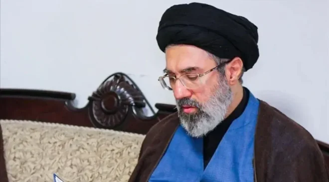 İran lideri Hamaney, babasının öldürülmesinin “İntikamının” alınacağı sözünü verdi