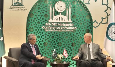Hasipoğlu, Pakistan Adalet ve İnsan Hakları Bakanı Tarar ile görüştü