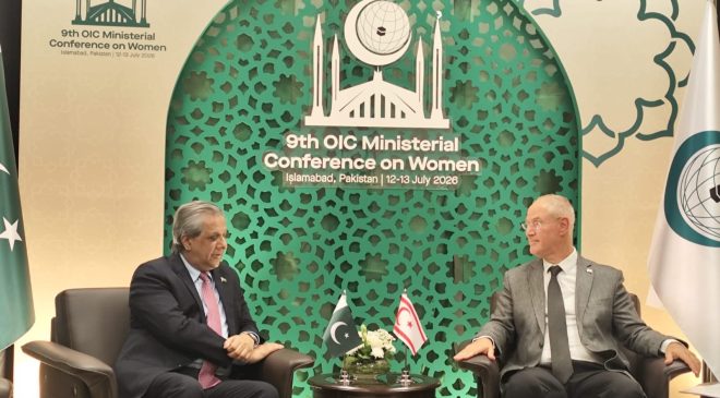 Hasipoğlu, Pakistan Adalet ve İnsan Hakları Bakanı Tarar ile görüştü