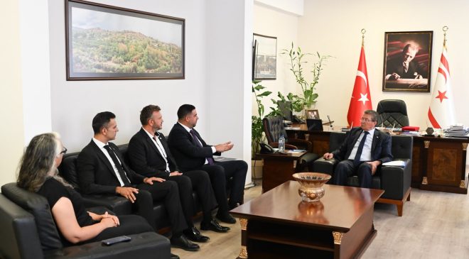 KTMMOB İnşaat Mühendisleri Odası, Başbakan Ünal Üstel’i ziyaret etti
