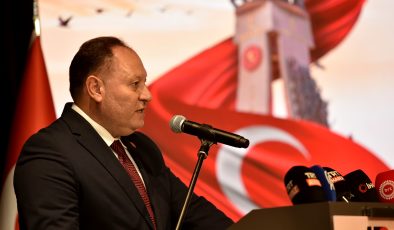 Lefkoşa’da “Milli İrade ve Demokratik Direnç: 10. Yılında 15 Temmuz Paneli” düzenlendi