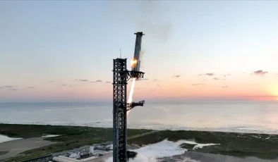 Starship’in 13. fırlatma denemesi, dört motor arızasıyla son anda iptal edildi