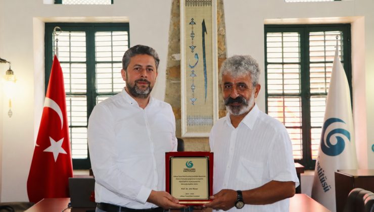 Lefkoşa Yunus Emre Enstitüsü, 32 haftalık “Akdeniz Söyleşileri” dizisini tamamladı