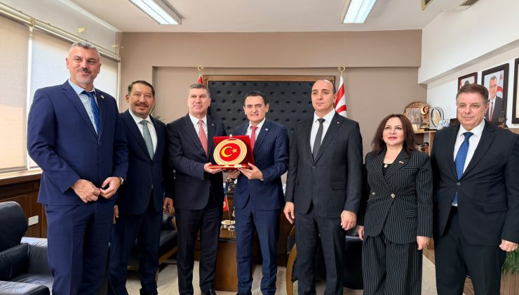 Oğuz, Akdeniz Belediyeler Birliği heyeti ile görüştü