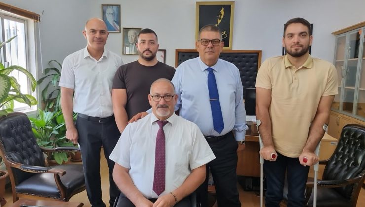 Maliye Bakanı Berova, Kıbrıs Türk Ortopedik Özürlüler Derneği Başkanı Günay Kibrit’i kabul etti
