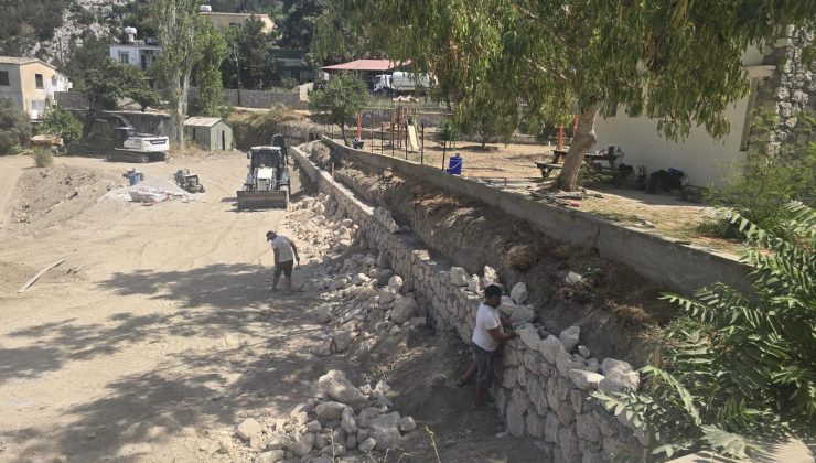 Tatlısu Belediyesi festival alanını yeniliyor
