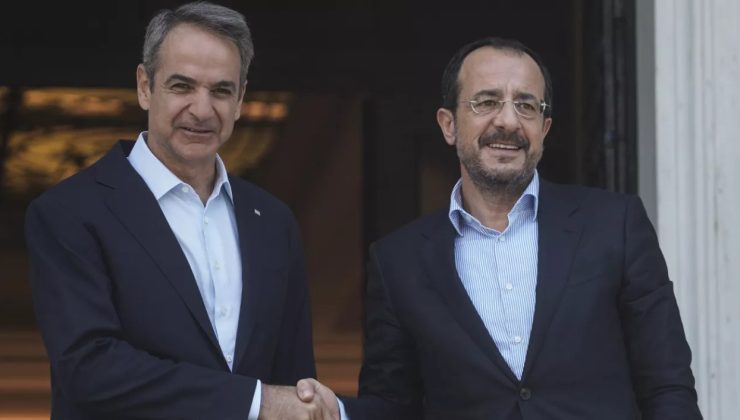 Hristodulidis “kritik konjonktürde” Atina’da… Miçotakis ile görüştü