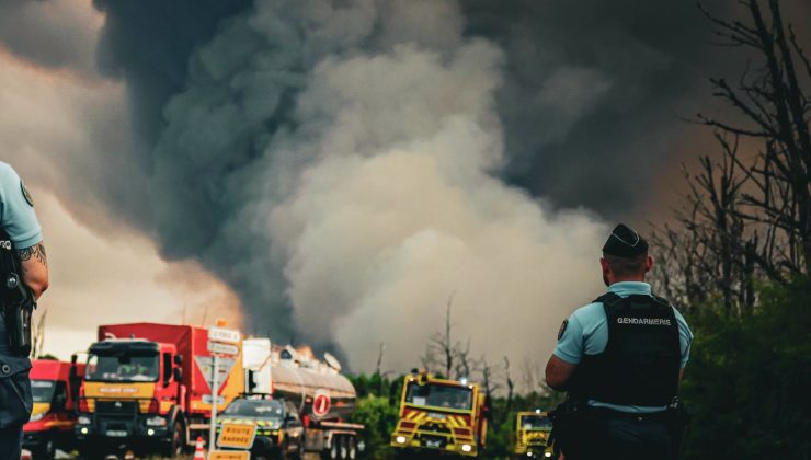 Fransa ve İspanya’da orman yangınlarında 220 binden fazla kişiye tahliye