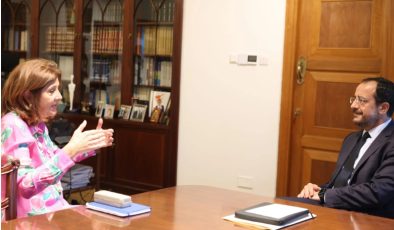 Holguin, Hristodulidis ile bir araya geldi