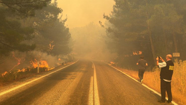 Balıkesir’de orman yangını: Ayvalık’a bazı mahalleler tahliye edildi